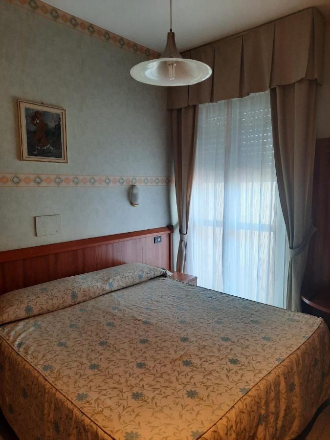 סילבי מרינה Hotel Giada מראה חיצוני תמונה